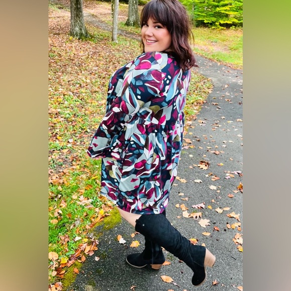 Bedazzle In Navy & Plum Abstract Print Side Pocket Dress - Picture 3 of 16